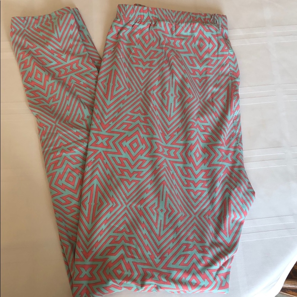 Lularoe tall and curvy leggings